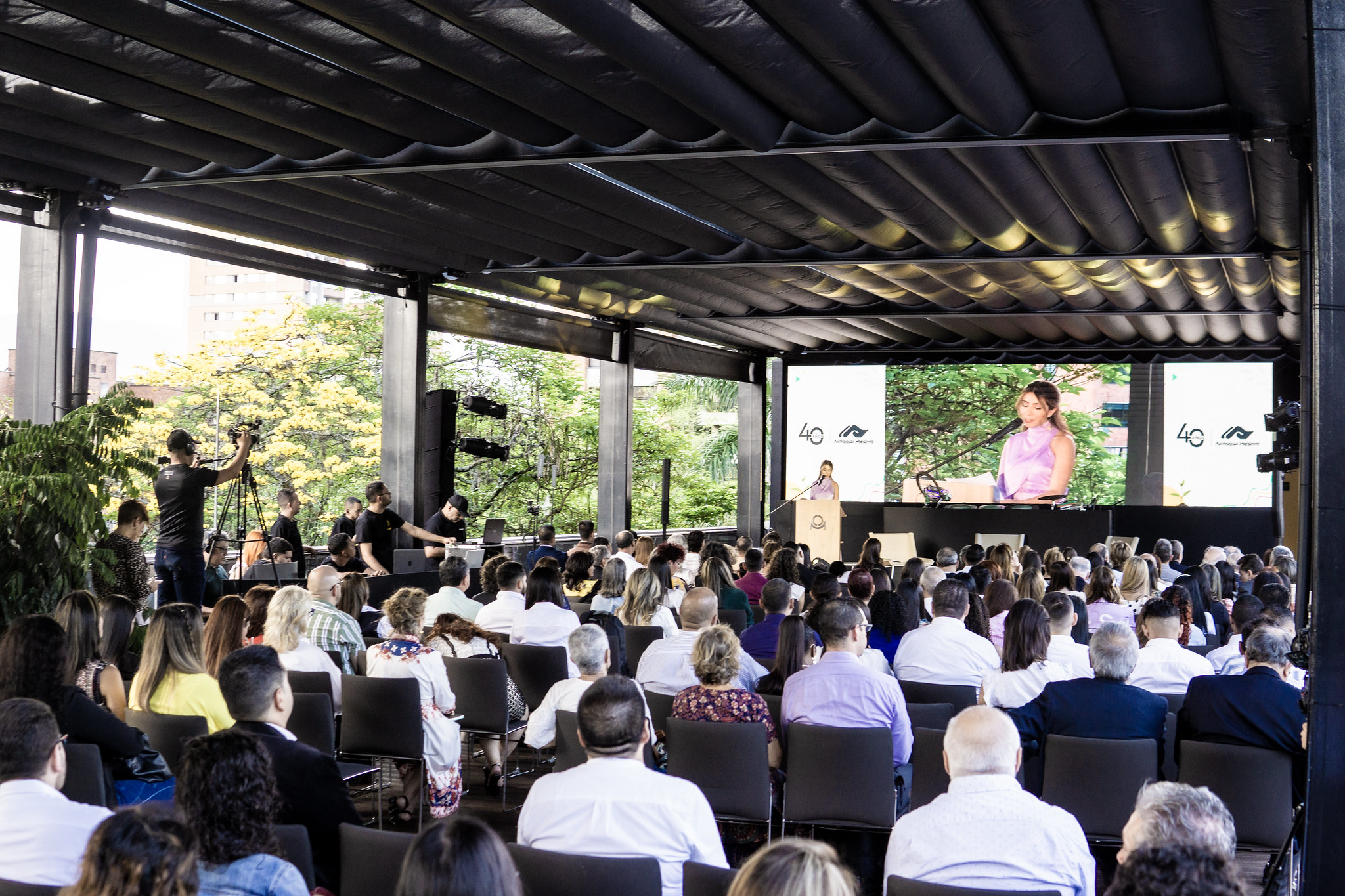 Cámara de Comercio de Medellín El Poblado Antioquia Presente Aniversario