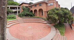 El colegio Marymount se transforma para celebrar sus 70 años (2)