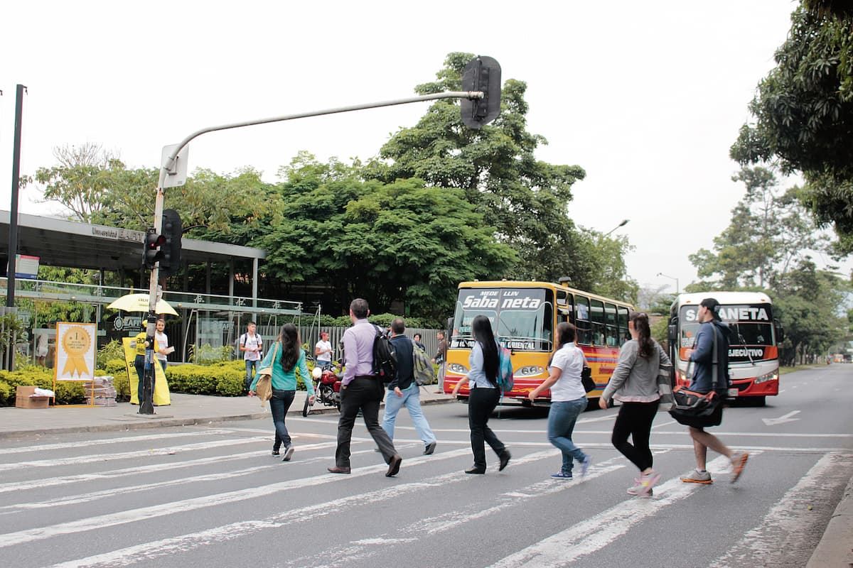 Seguridad vial peatones riesgos