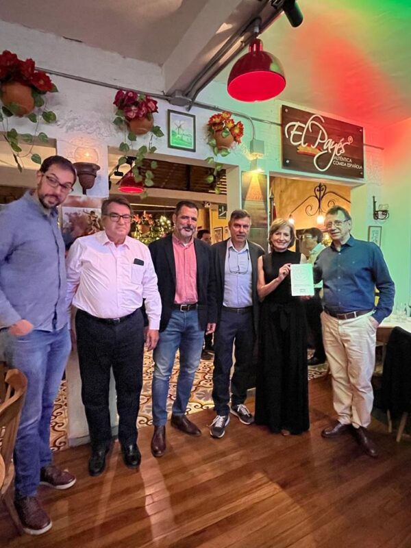 Paella cocina española catalán embajada