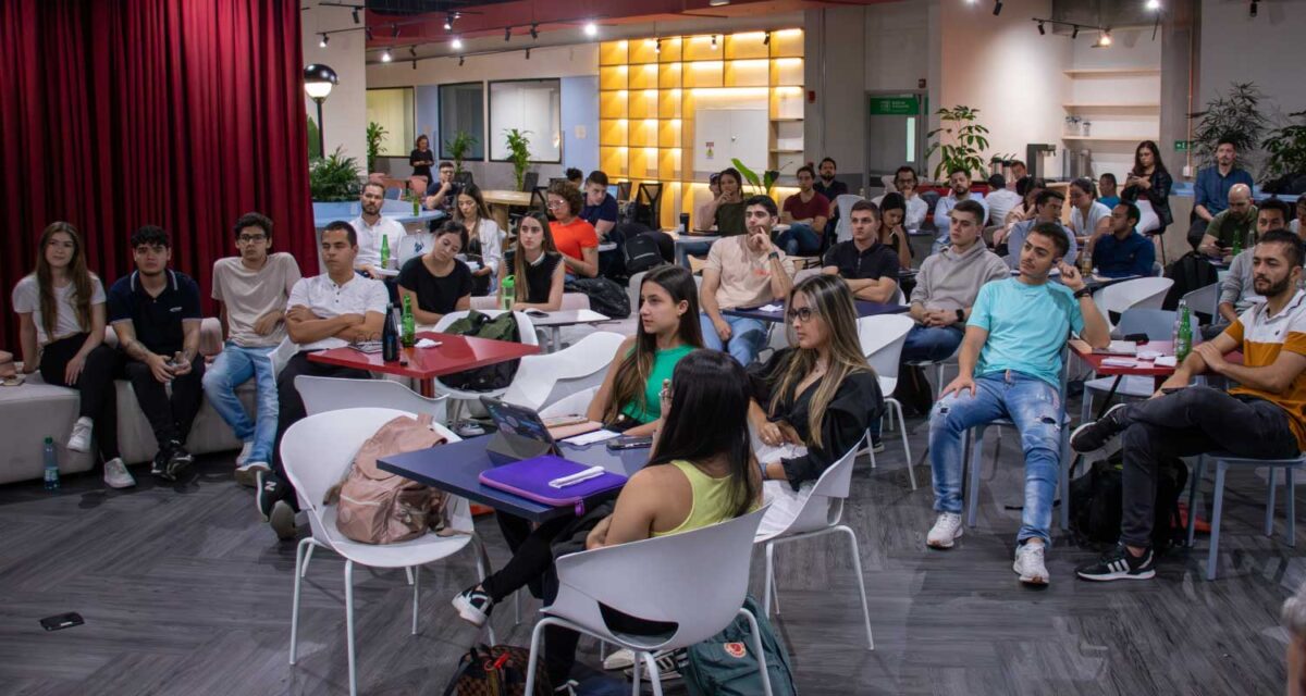 BNT Fest hagamos networking alrededor de una cerveza