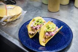 Manila Taqueria receta 1 temporada de tacos - 8