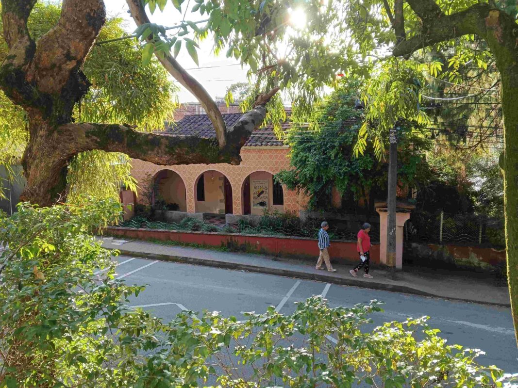 Patrimonio carrera 43B Manila casona