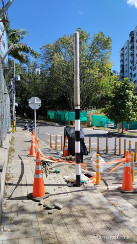 seguridad vial peatones semáforo peatonal
