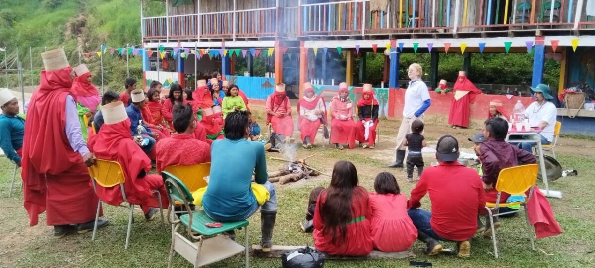 ACNUR Comfenalco indígenas convenio ayudas