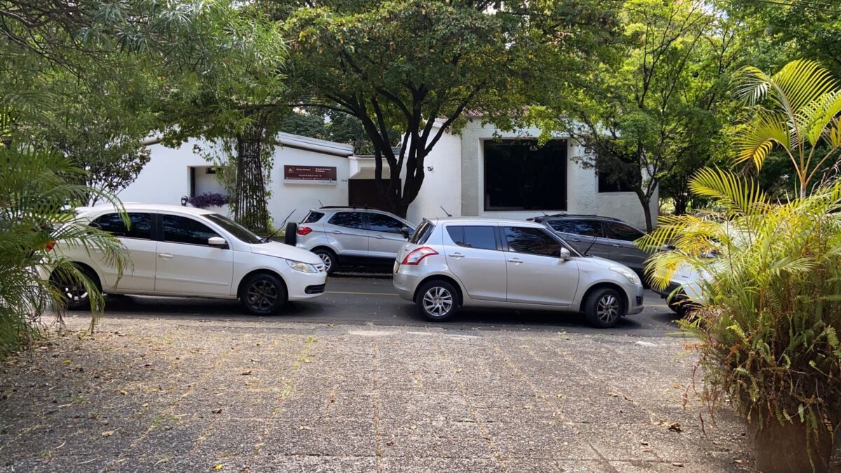 tráfico movilidad mal parqueo