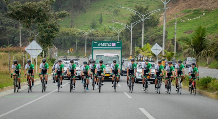 Este domingo habrá cierres viales por recorrido del equipo de ciclistas Orgullo Paisa