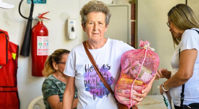 Se entregaron 160 mercados a madres comunitarias y población vulnerable en Envigado