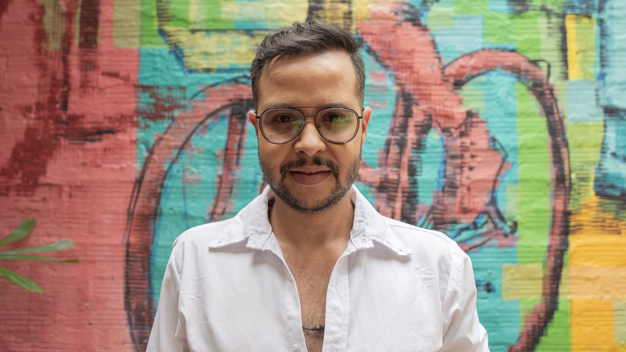 Sebastián Montoya relanza su novela gráfica Quizás por siempre...