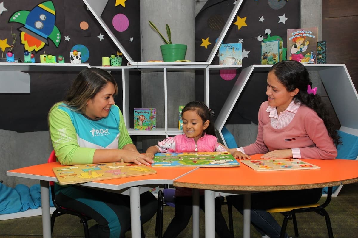 INDER Medellín invita al Festival Literario Palabras que Crean Magia