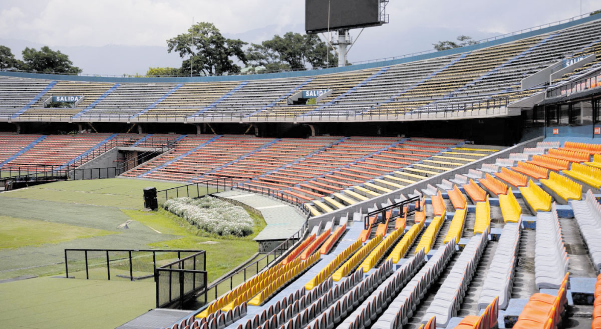 La Eterna, en el estadio Atanasio Girardot
