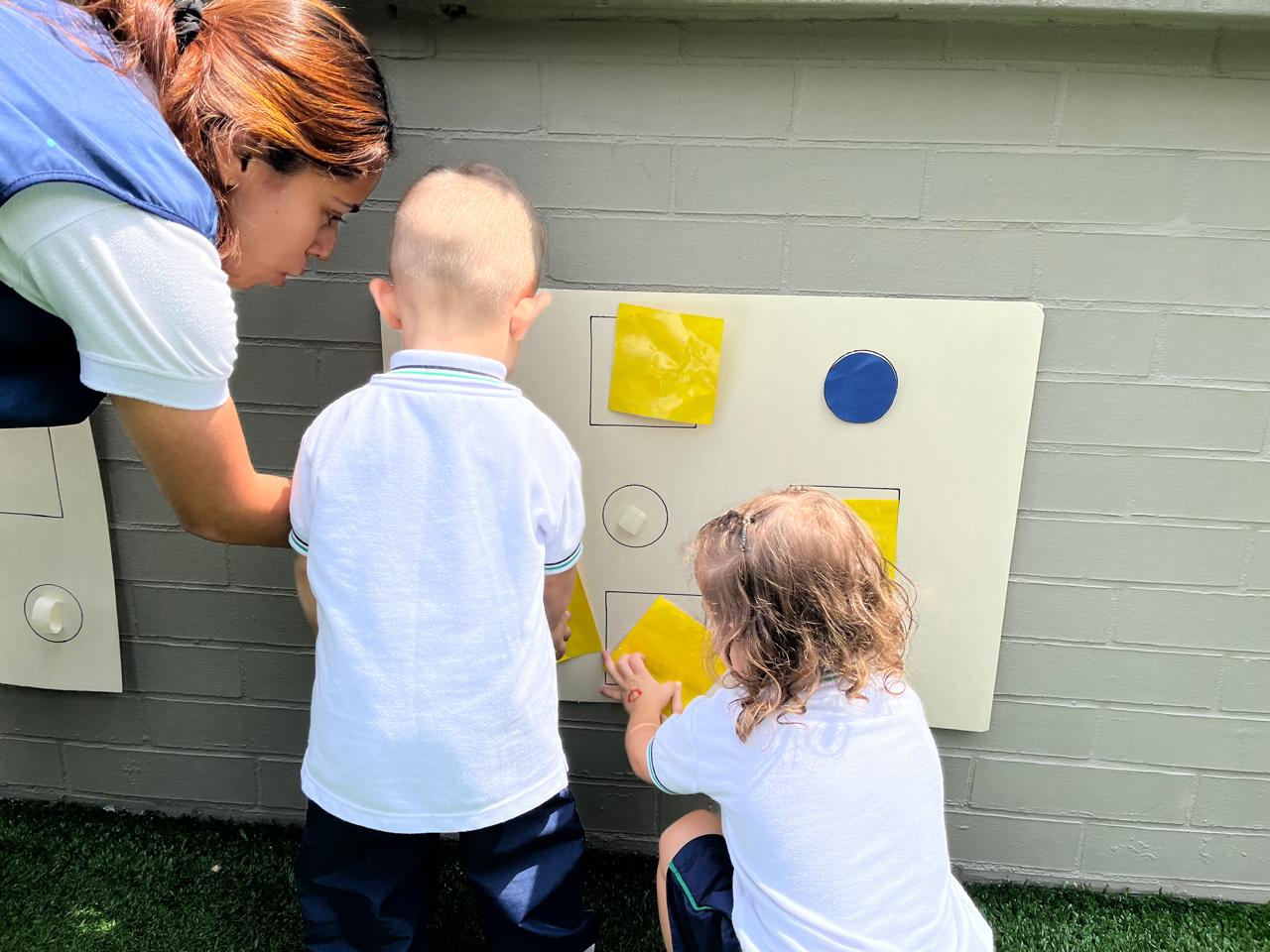 Vermont School hace estimulación neuronal y cognitiva a niños de 3 meses