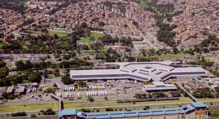 Terminales Medellín cumple 47 años conectando a la ciudad