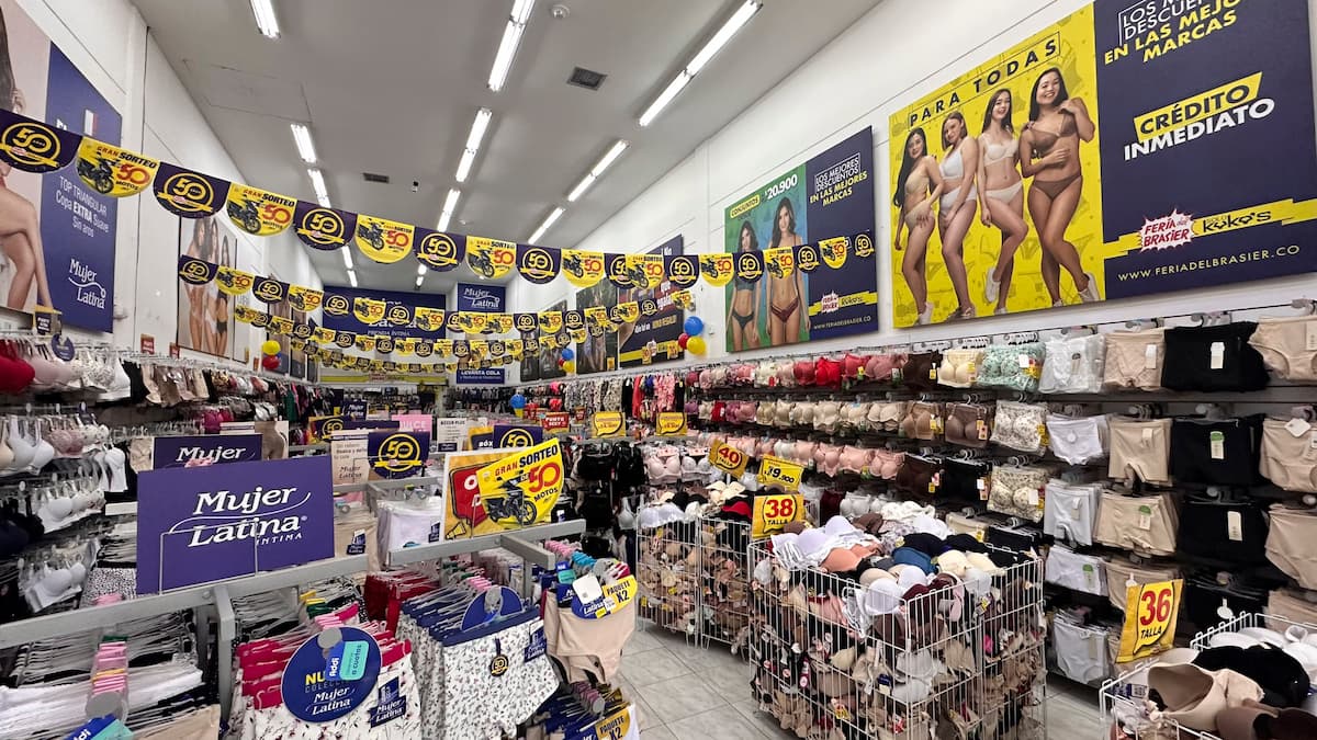 La empresa que lleva 50 años “vistiendo los deseos y la suerte de los colombianos”