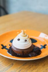 Volcán de chocolate y merengue suizo