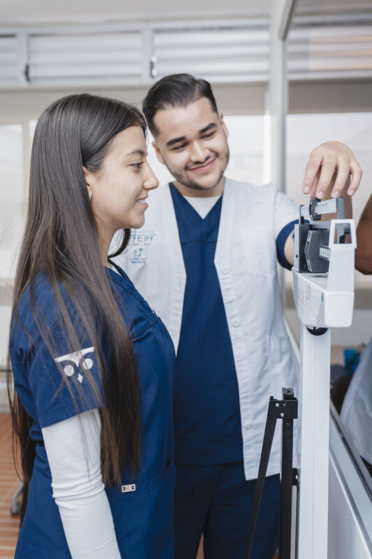 Universidad EIA presenta su nuevo programa de Nutrición y Dietética en alianza con el Hospital Pablo Tobón Uribe