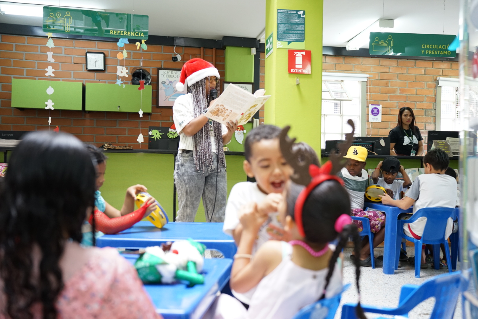 Novenas literarias en las bibliotecas de Comfenalco Antioquia