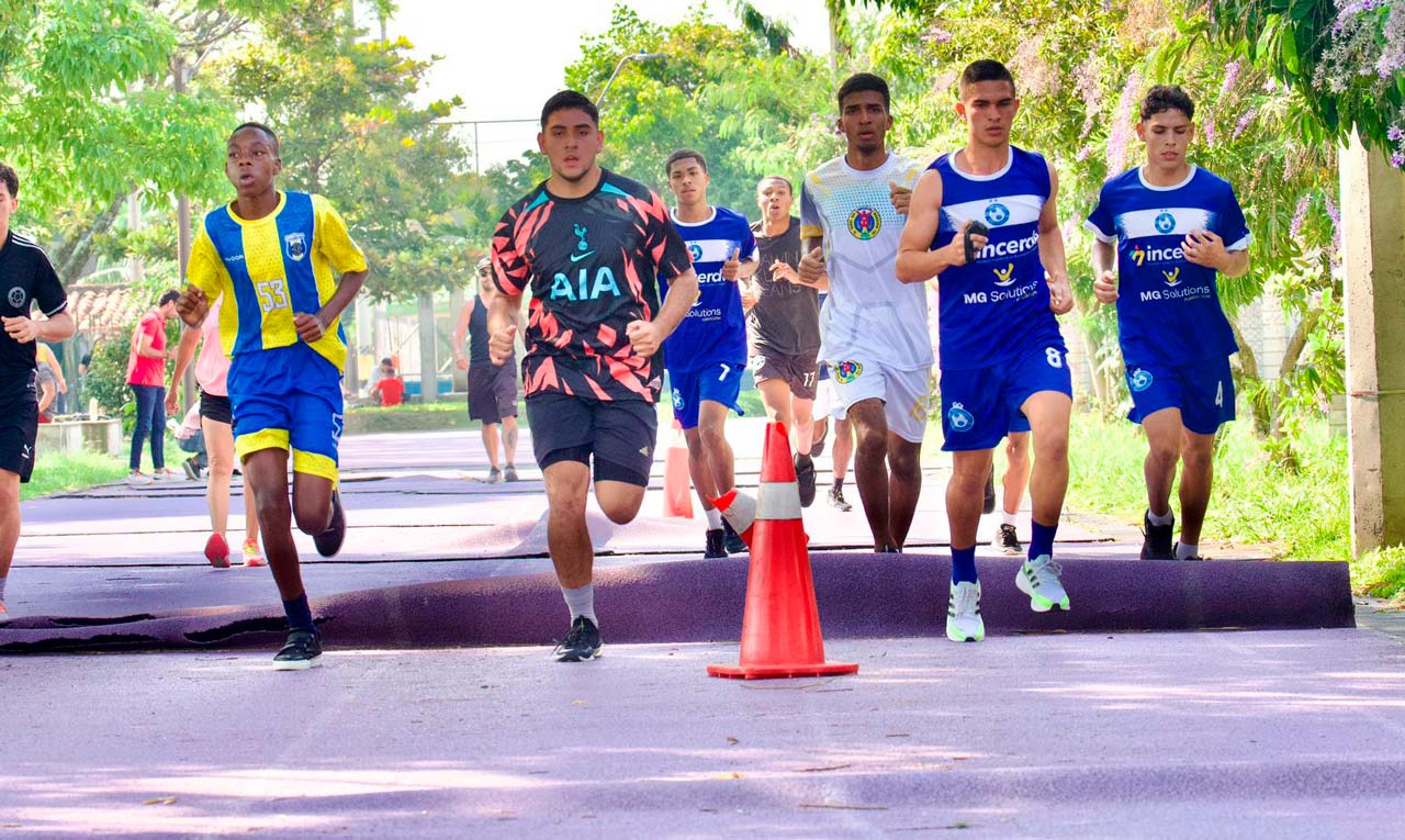 Renovacion-Pista-Unidad-Deportiva-Belen-3 (2)