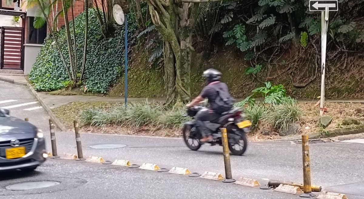 separados vías calles El Poblado El Tesoro