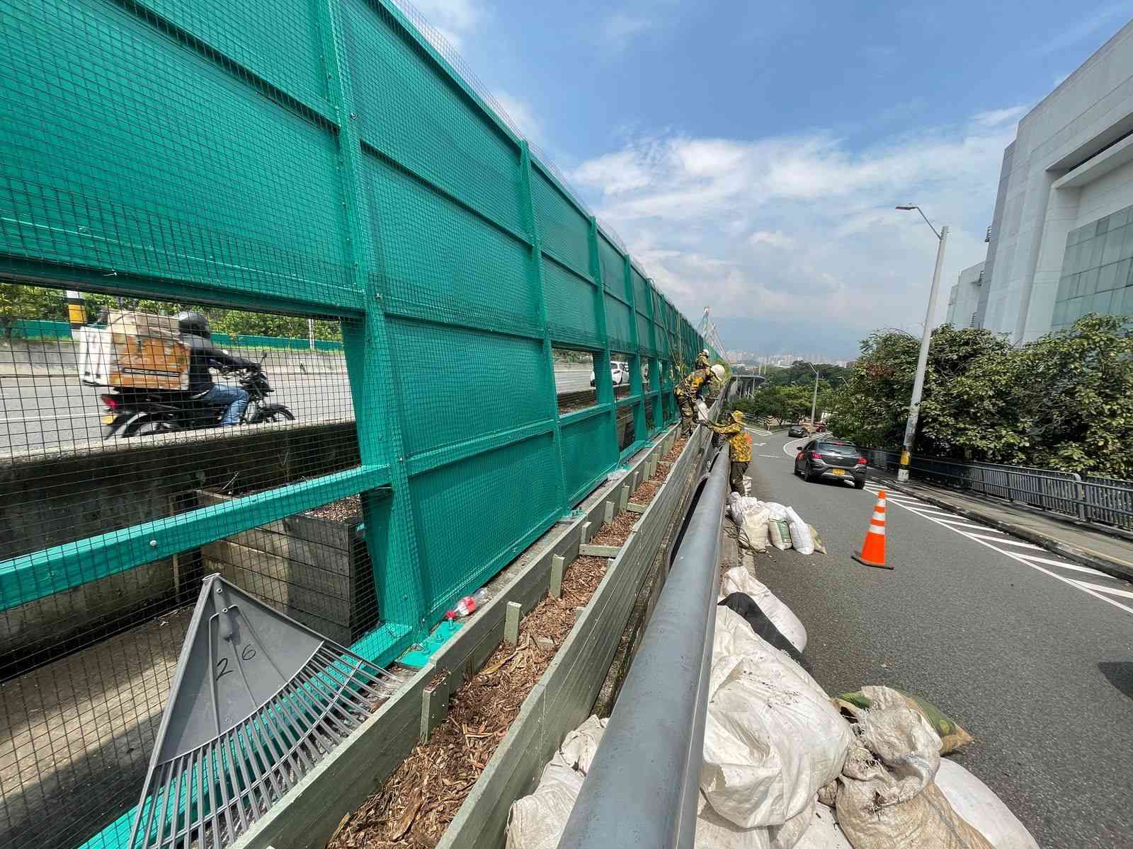 puente de la calle 4 sur El Poblado Guayabal