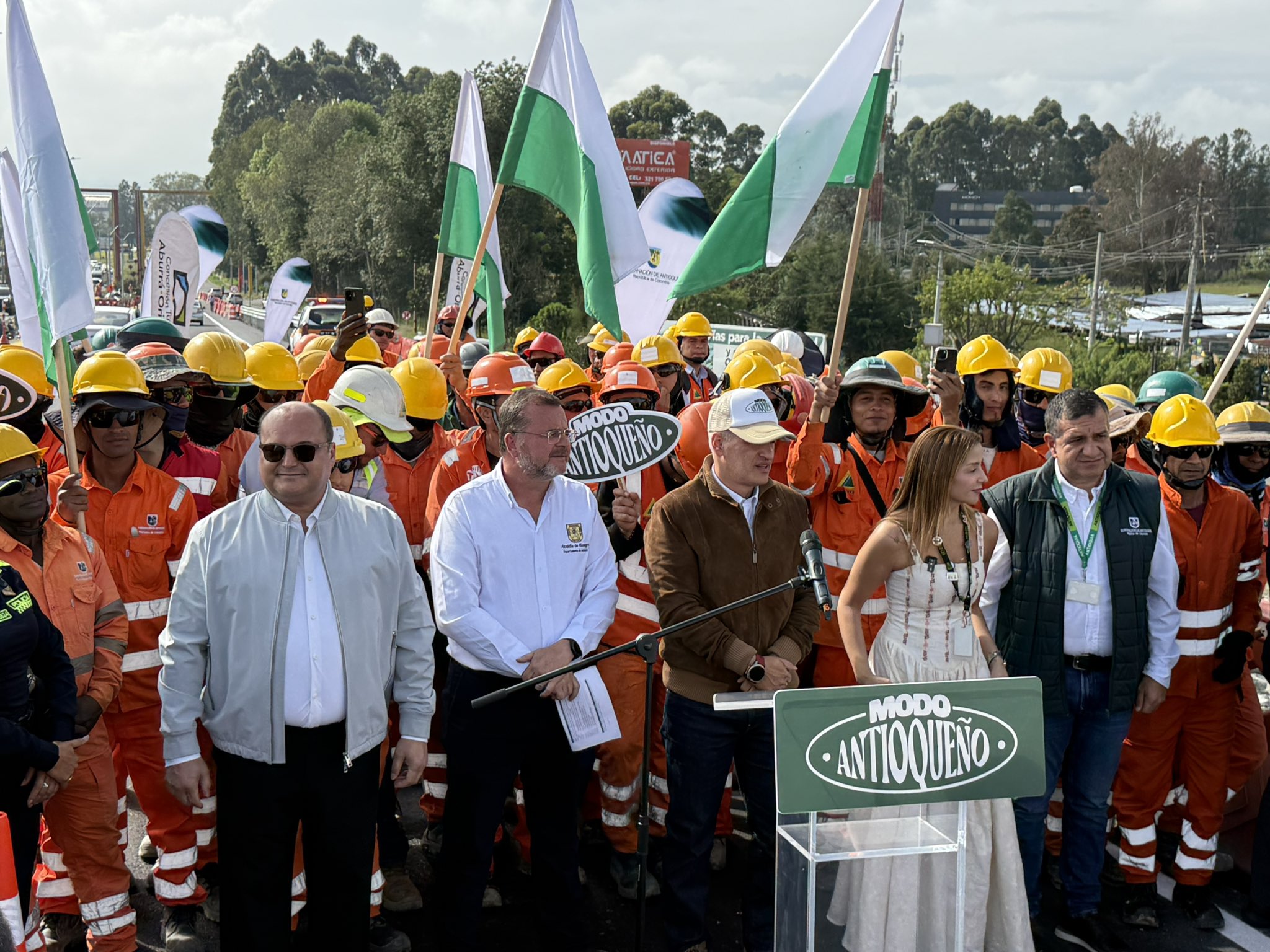 inauguración puente intercambio vial JMC