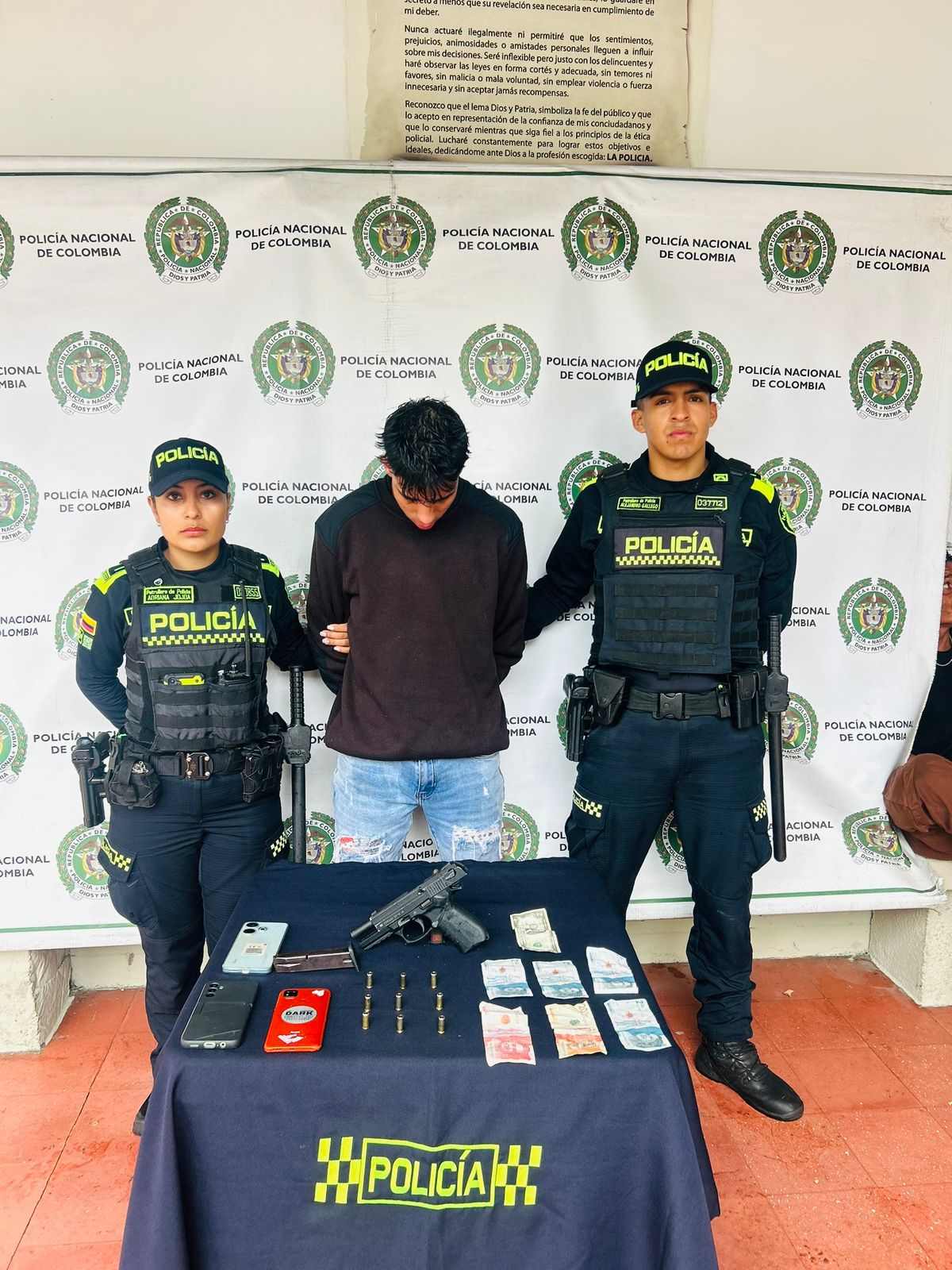 robo casa de cambio 30 mil dólares