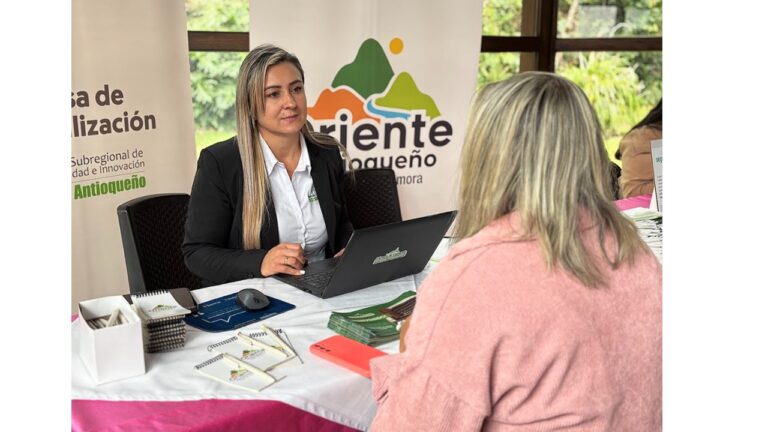 Feria de servicios empresariales en el Oriente