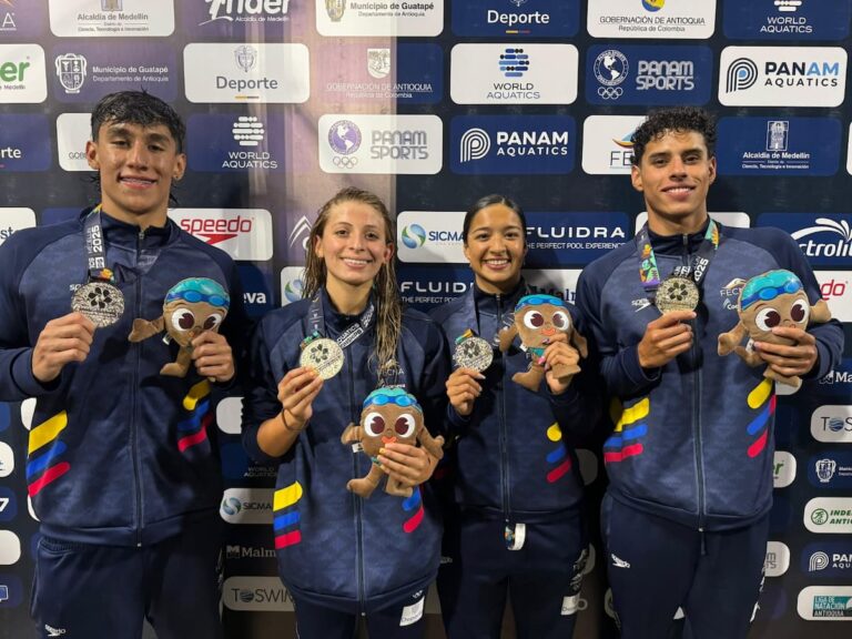 Colombia sigue en lo alto de las medallas en el Panamericano Junior de Natación