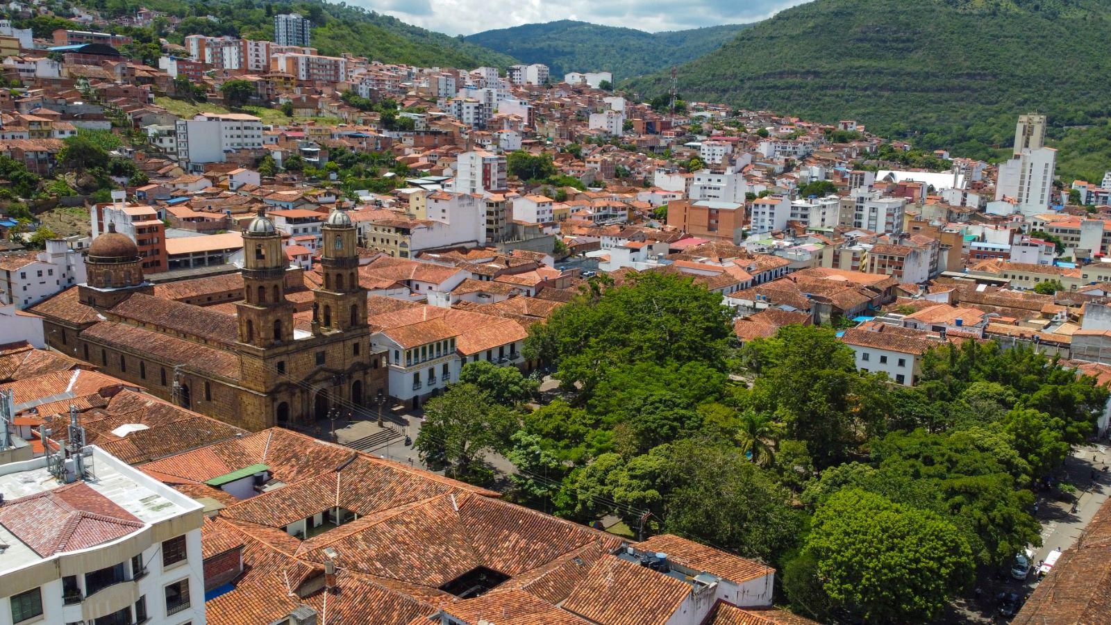 San Gil Santander rutas aéreas Satena