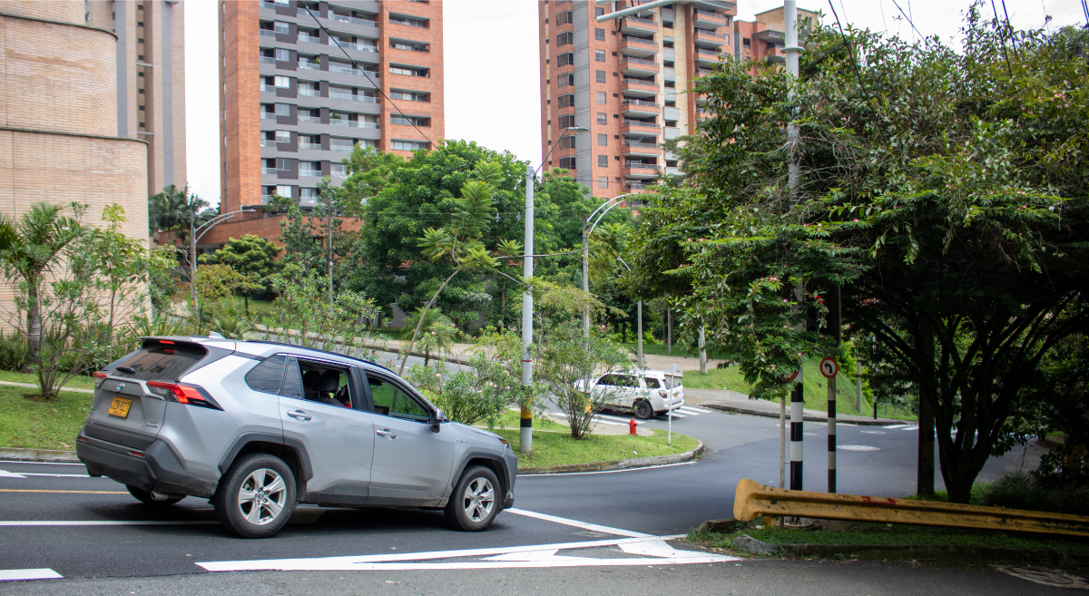 Loma de Los González semáforos movilidad