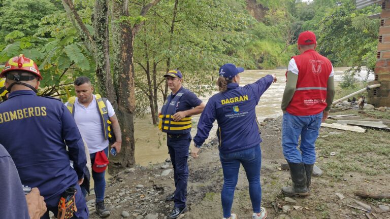 Descartan represamiento del río San Juan, pero hay alerta por desbordamiento del río Cauca