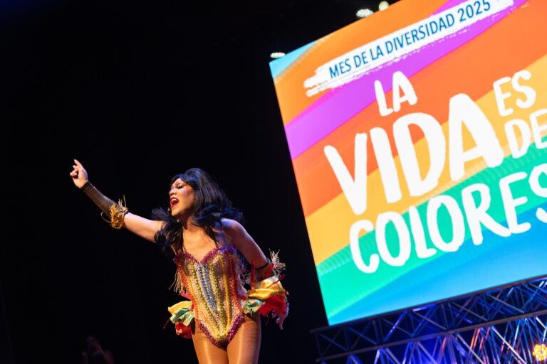 Galardones León Zuleta premiaron activismo de población LGBTIQ+ en Medellín
