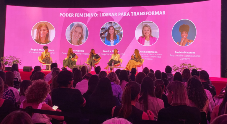 Un foro para hablar sobre mujeres que transforman e inspiran a otros