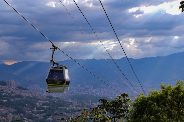 Hasta las cometas pueden afectar la operación de los Metrocables