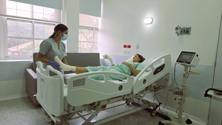 Medellín tiene una sala nueva para quemados y está en San Vicente Fundación