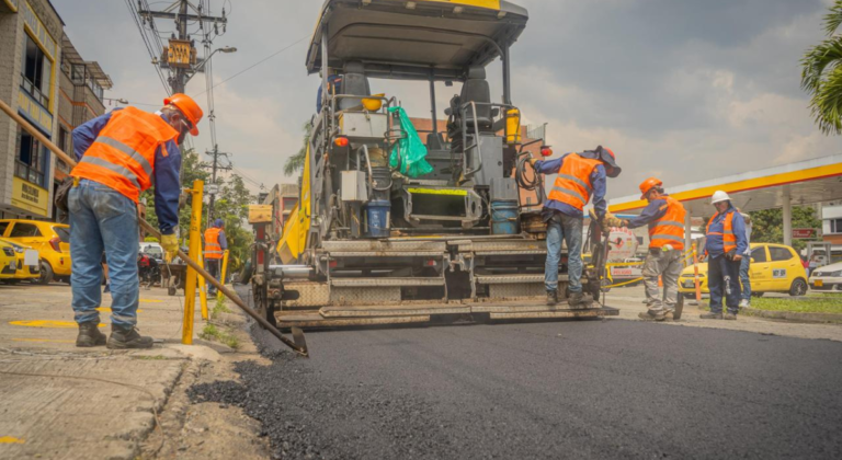 Medellín retoma el mantenimiento vial con un nuevo contrato