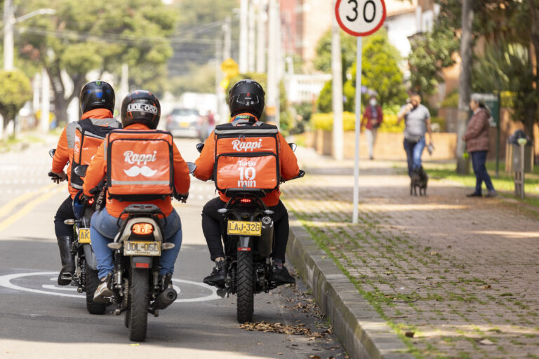 Los “rappi” y giros prohibidos