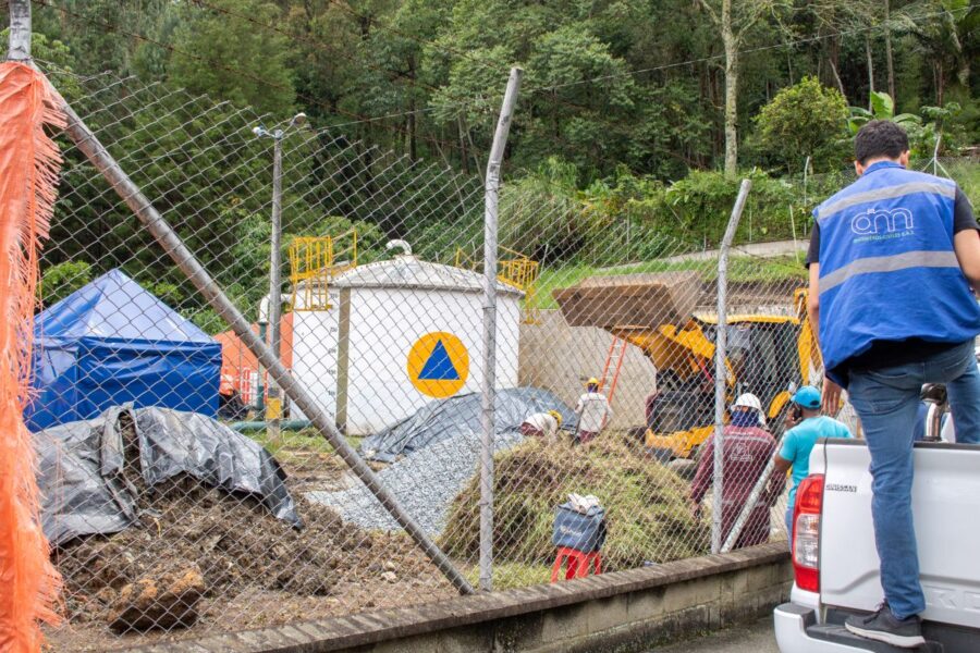 Continúa la construcción de los dos nuevos tanques de agua potable en Los Balsos
