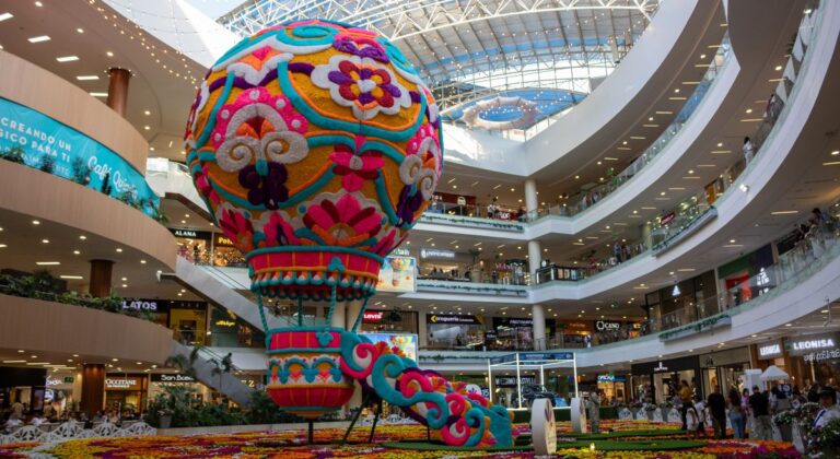 Santafé Medellín invita a disfrutar del Tapete de Flores más grande de Colombia