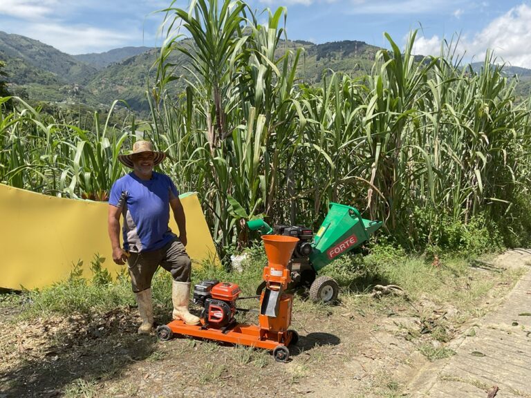 Productores rurales de Medellín recibieron incentivos para su labor agrícola