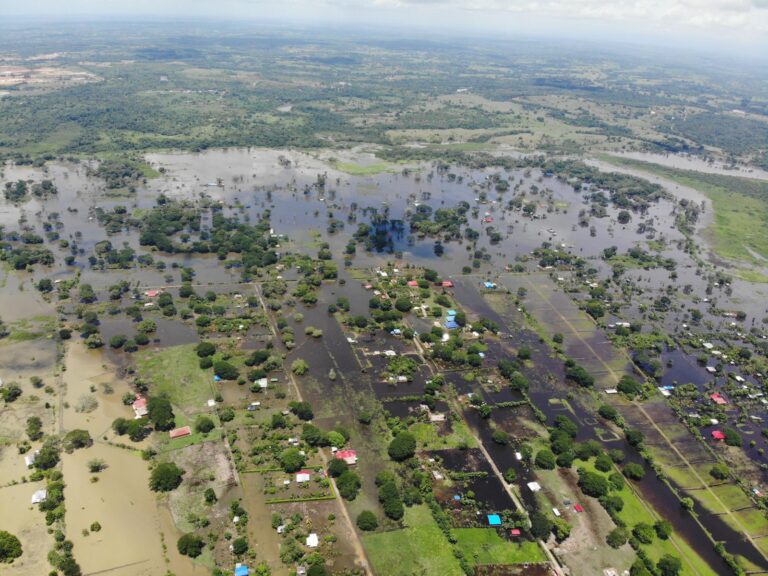 Anuncian otro estudio para mitigar riesgos por inundaciones en Caucasia