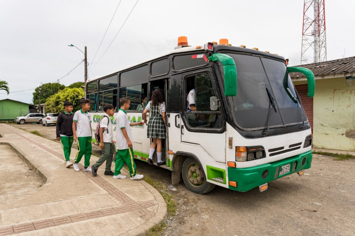 Con financiación departamental se garantiza transporte escolar en 116 municipios antioqueños