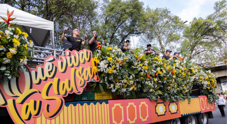 El Desfile Avenida Primavera es hoy. ¿Cómo disfrutarlo al máximo?