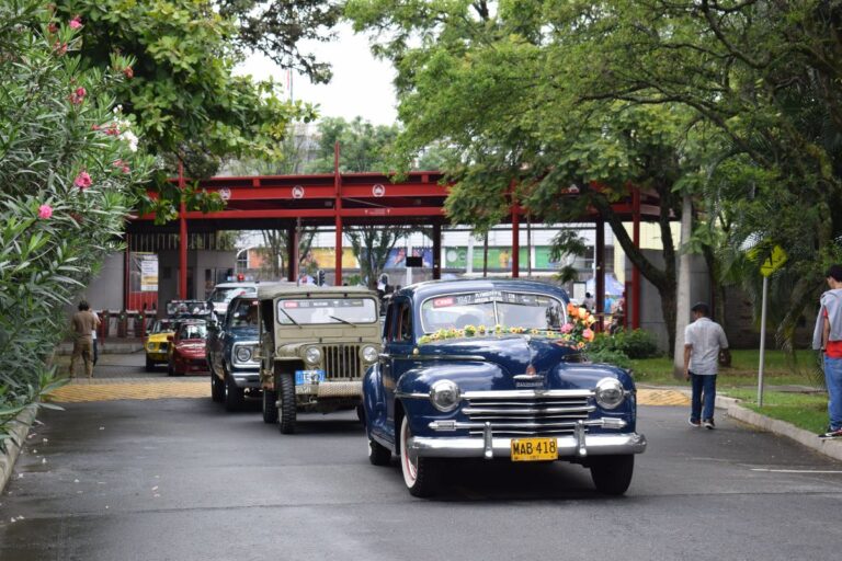 Feria de las Flores 2025: la programación de este 7 de agosto continúa con el Desfile de Autos Clásicos y Antiguos 