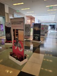 Exposicion de Portadas de Vivir en El Poblado 35 años (6)