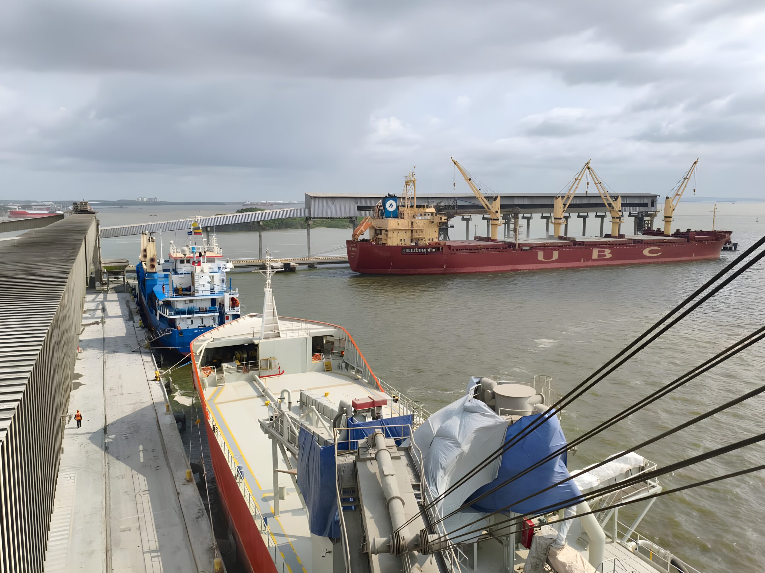Cementos Argos exportaciones barcos Cartagena
