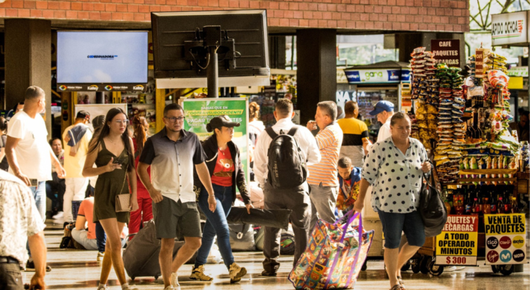 Terminales Medellín reportaron aumento en vacaciones y se alistan para la Feria de las Flores