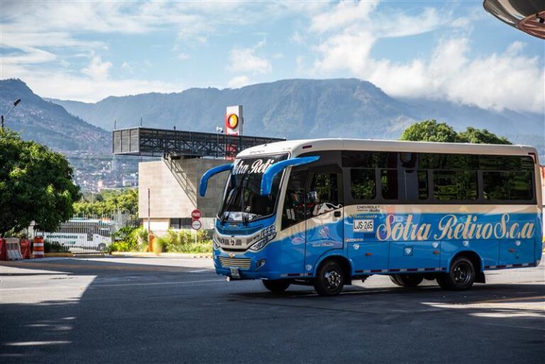 Cuatro empresas intermunicipales de buses ya implementan el pago con Cívica en Antioquia