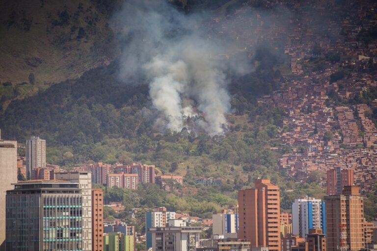 Activan plan de prevención contra incendios forestales en Medellín