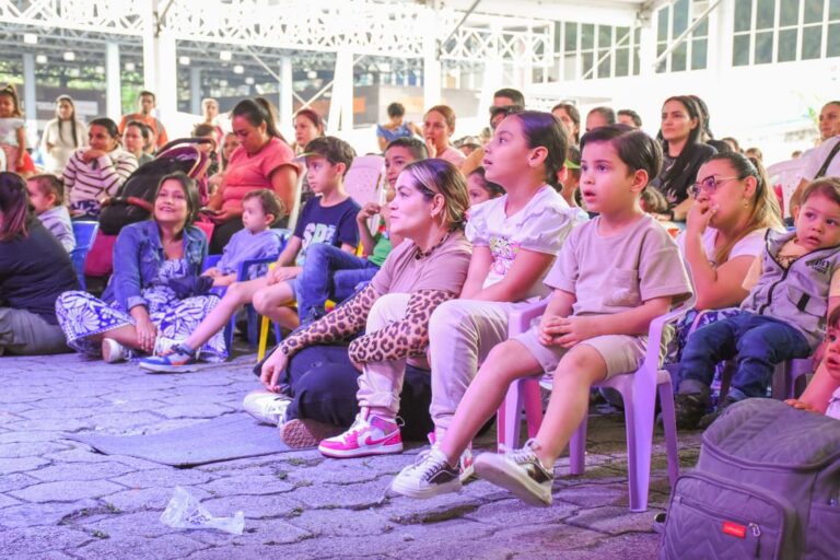 Con pista interactiva se enseña cultura vial en Festival Buen Comienzo